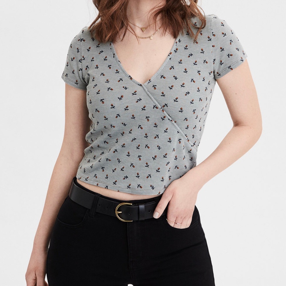 American Eagle Floral Crop Tee